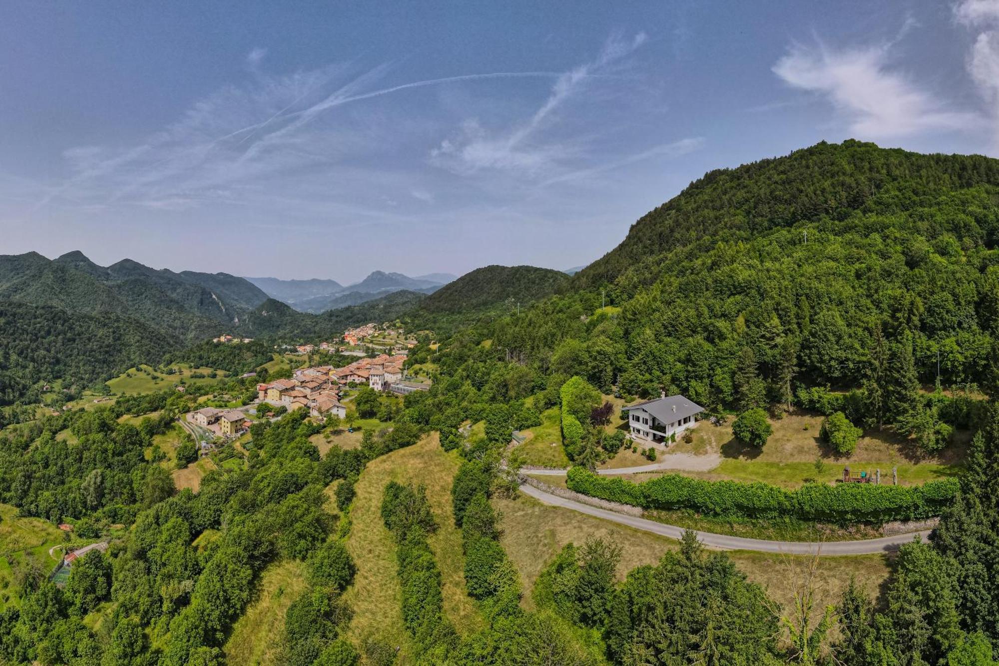 Villa Tra Montagna E Laghi 14 Posti Crone Exterior foto